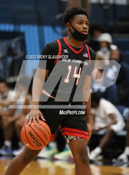 Thumbnail 3 in SIU Charter vs Belleville East (Chick-fil-A Classic) photogallery.