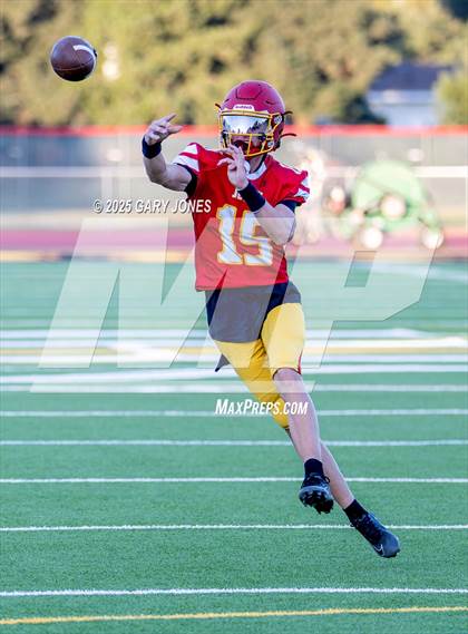Thumbnail 1 in JV: Rocklin @ Jesuit photogallery.
