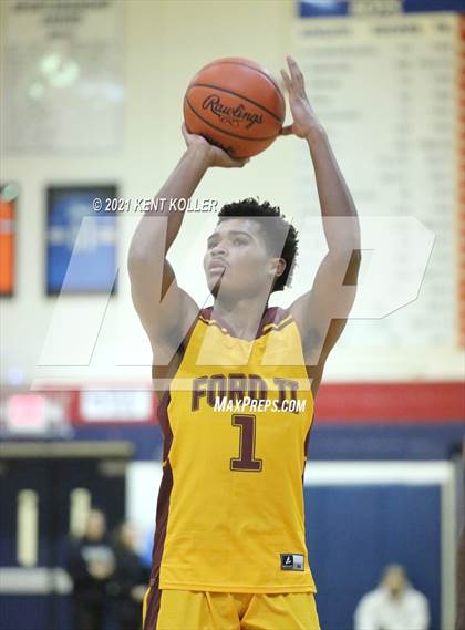Thumbnail 1 in Utica Ford @ Sterling Heights Stevenson photogallery.
