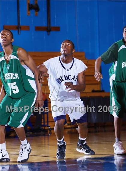 Thumbnail 3 in John Bowne vs Bassick (Queens Jam Christmas Classic) photogallery.