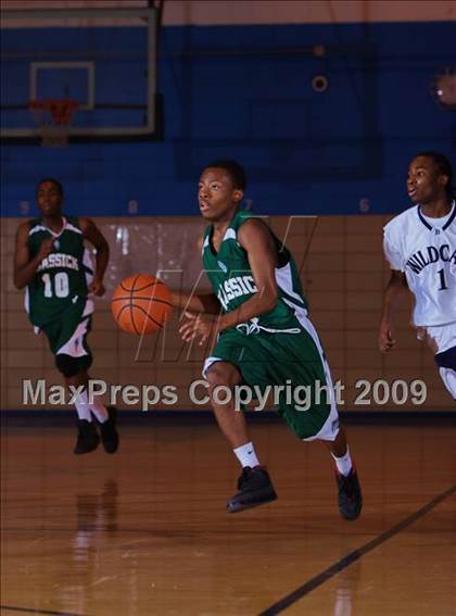 Thumbnail 3 in John Bowne vs Bassick (Queens Jam Christmas Classic) photogallery.