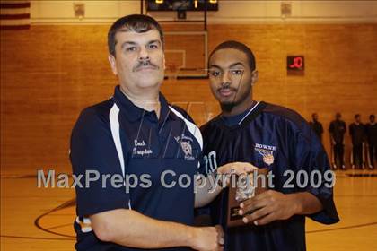 Thumbnail 3 in John Bowne vs Bassick (Queens Jam Christmas Classic) photogallery.