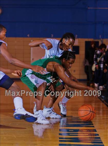 Thumbnail 1 in John Bowne vs Bassick (Queens Jam Christmas Classic) photogallery.