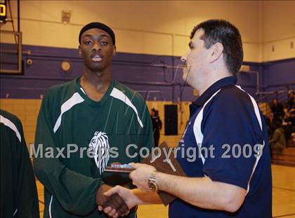 Thumbnail 1 in John Bowne vs Bassick (Queens Jam Christmas Classic) photogallery.