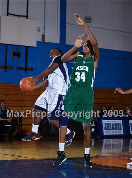 Thumbnail 1 in John Bowne vs Bassick (Queens Jam Christmas Classic) photogallery.