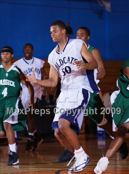 Thumbnail 2 in John Bowne vs Bassick (Queens Jam Christmas Classic) photogallery.