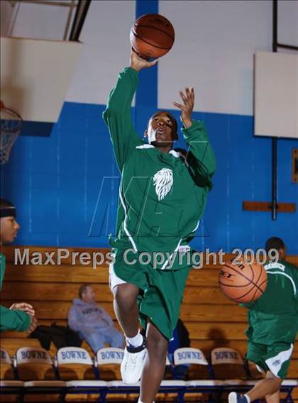 Thumbnail 1 in John Bowne vs Bassick (Queens Jam Christmas Classic) photogallery.