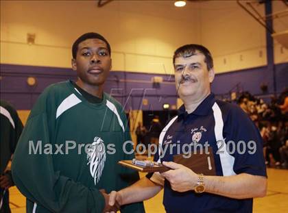 Thumbnail 2 in John Bowne vs Bassick (Queens Jam Christmas Classic) photogallery.