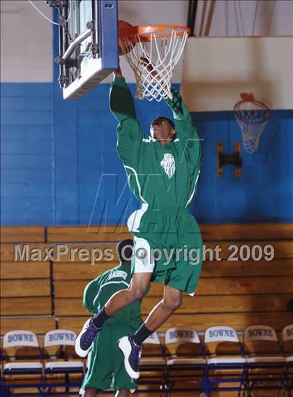 Thumbnail 1 in John Bowne vs Bassick (Queens Jam Christmas Classic) photogallery.