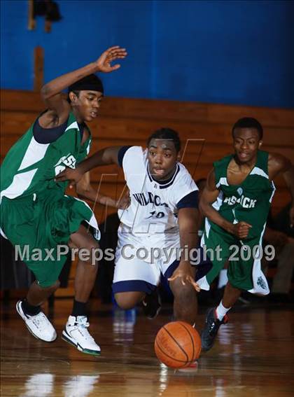 Thumbnail 1 in John Bowne vs Bassick (Queens Jam Christmas Classic) photogallery.