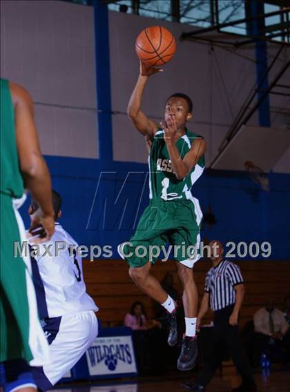 Thumbnail 1 in John Bowne vs Bassick (Queens Jam Christmas Classic) photogallery.