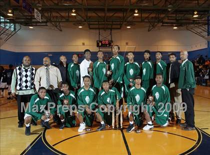 Thumbnail 3 in John Bowne vs Bassick (Queens Jam Christmas Classic) photogallery.