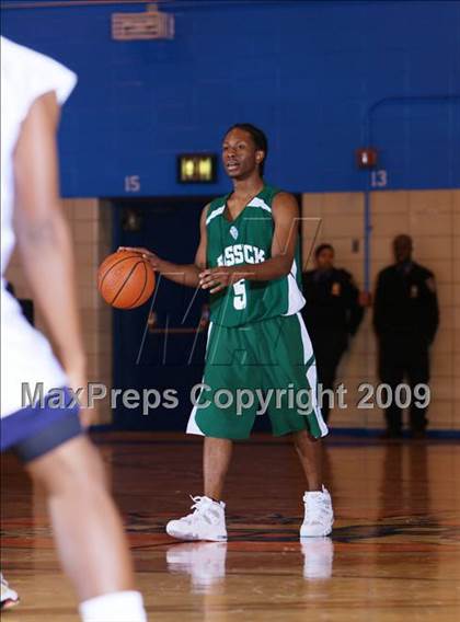 Thumbnail 1 in John Bowne vs Bassick (Queens Jam Christmas Classic) photogallery.