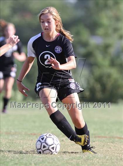 Thumbnail 3 in Bearden vs. Sevier County (Bearden Invitational) photogallery.