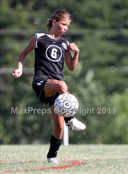 Thumbnail 2 in Bearden vs. Sevier County (Bearden Invitational) photogallery.