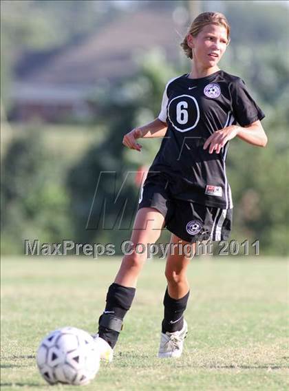 Thumbnail 3 in Bearden vs. Sevier County (Bearden Invitational) photogallery.