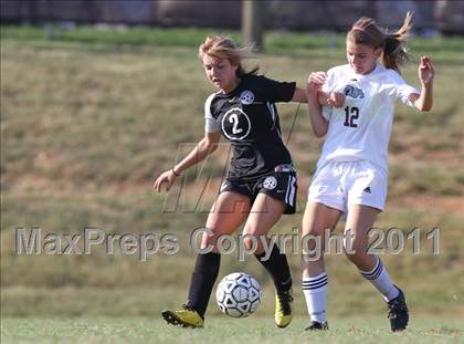Thumbnail 2 in Bearden vs. Sevier County (Bearden Invitational) photogallery.
