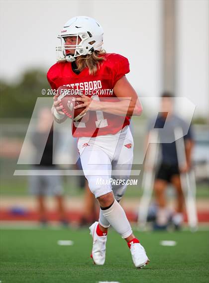 Thumbnail 2 in Sunnyvale @ Pottsboro (Scrimmage) photogallery.