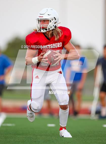 Thumbnail 3 in Sunnyvale @ Pottsboro (Scrimmage) photogallery.