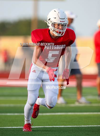 Thumbnail 3 in Sunnyvale @ Pottsboro (Scrimmage) photogallery.