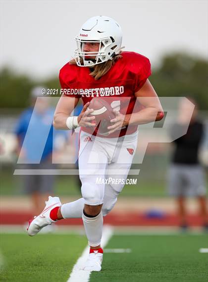 Thumbnail 2 in Sunnyvale @ Pottsboro (Scrimmage) photogallery.