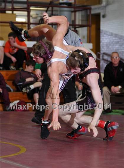 Thumbnail 3 in IHSA Class 1A Regional @ Mt. Carmel photogallery.