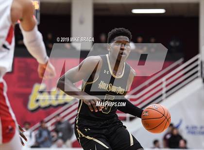Thumbnail 1 in Holy Spirit Prep vs. Long Island Lutheran (Spalding Hoophall Classic) photogallery.