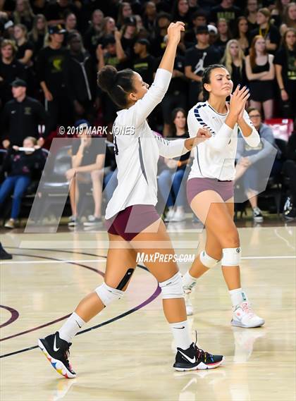 Thumbnail 2 in Basha vs. Perry (AIA 6A Final)  photogallery.