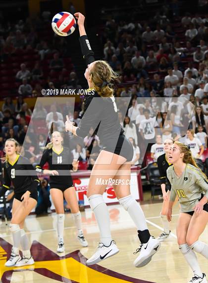 Thumbnail 3 in Basha vs. Perry (AIA 6A Final)  photogallery.