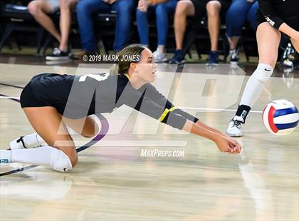 Thumbnail 2 in Basha vs. Perry (AIA 6A Final)  photogallery.