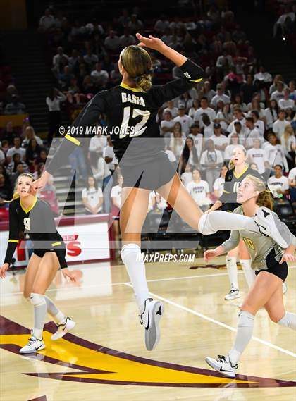 Thumbnail 3 in Basha vs. Perry (AIA 6A Final)  photogallery.