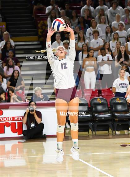 Thumbnail 3 in Basha vs. Perry (AIA 6A Final)  photogallery.