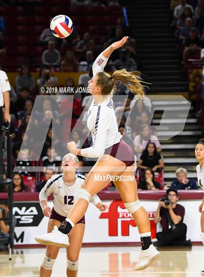 Thumbnail 1 in Basha vs. Perry (AIA 6A Final)  photogallery.