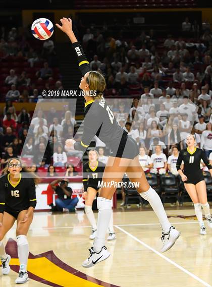 Thumbnail 3 in Basha vs. Perry (AIA 6A Final)  photogallery.