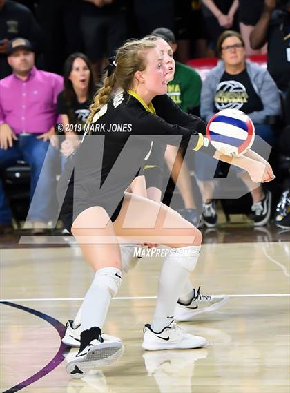 Thumbnail 3 in Basha vs. Perry (AIA 6A Final)  photogallery.