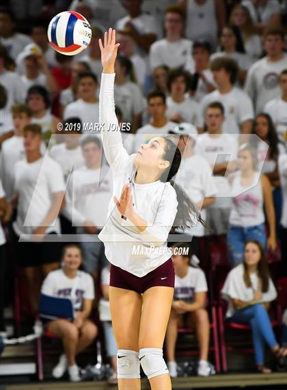 Thumbnail 2 in Basha vs. Perry (AIA 6A Final)  photogallery.