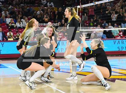 Thumbnail 1 in Basha vs. Perry (AIA 6A Final)  photogallery.