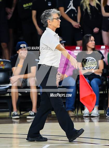 Thumbnail 2 in Basha vs. Perry (AIA 6A Final)  photogallery.