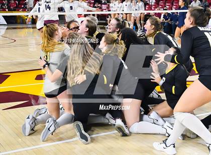 Thumbnail 2 in Basha vs. Perry (AIA 6A Final)  photogallery.
