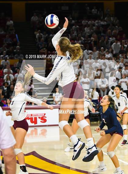 Thumbnail 2 in Basha vs. Perry (AIA 6A Final)  photogallery.