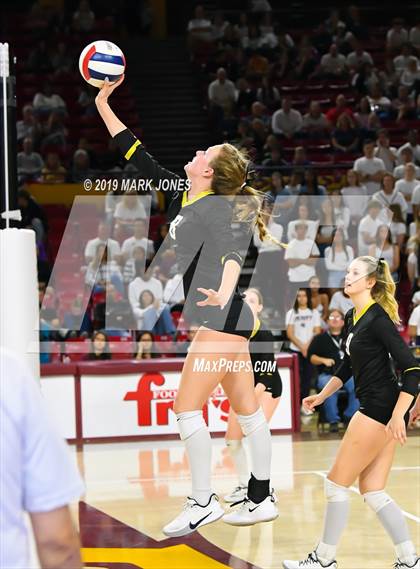Thumbnail 3 in Basha vs. Perry (AIA 6A Final)  photogallery.
