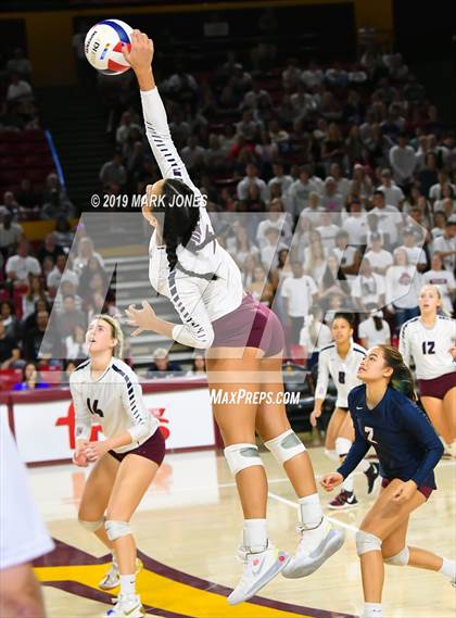 Thumbnail 3 in Basha vs. Perry (AIA 6A Final)  photogallery.