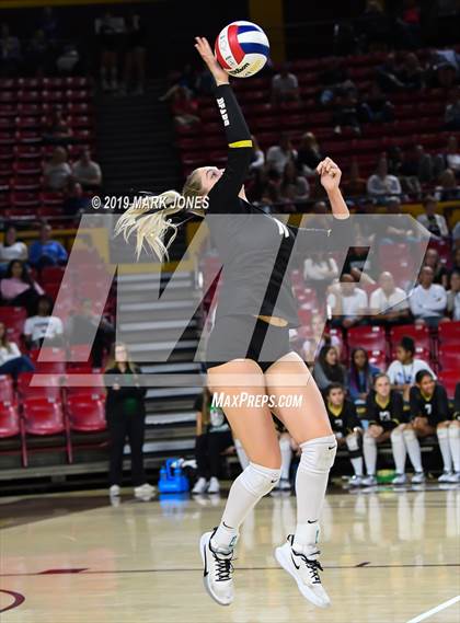 Thumbnail 3 in Basha vs. Perry (AIA 6A Final)  photogallery.