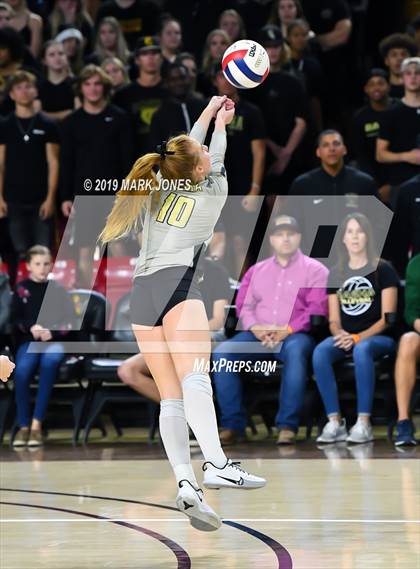 Thumbnail 2 in Basha vs. Perry (AIA 6A Final)  photogallery.