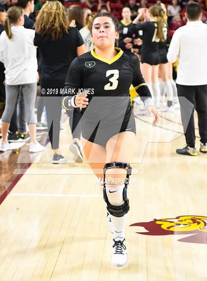 Thumbnail 1 in Basha vs. Perry (AIA 6A Final)  photogallery.