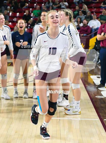 Thumbnail 1 in Basha vs. Perry (AIA 6A Final)  photogallery.