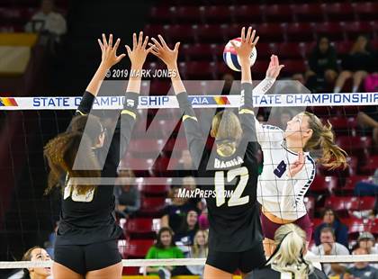 Thumbnail 3 in Basha vs. Perry (AIA 6A Final)  photogallery.