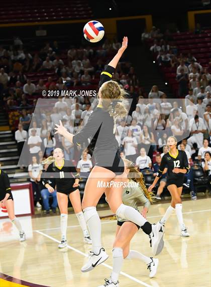 Thumbnail 1 in Basha vs. Perry (AIA 6A Final)  photogallery.