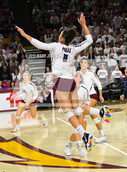 Thumbnail 1 in Basha vs. Perry (AIA 6A Final)  photogallery.