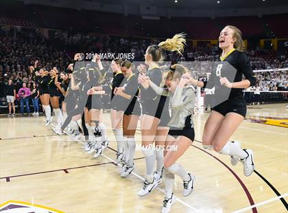 Thumbnail 1 in Basha vs. Perry (AIA 6A Final)  photogallery.